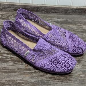 TOMS Women's Lavender Lace Slip On Comfort Loafer Size 7.5